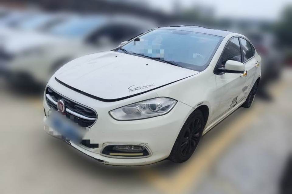 Fiat Viaggio 2015