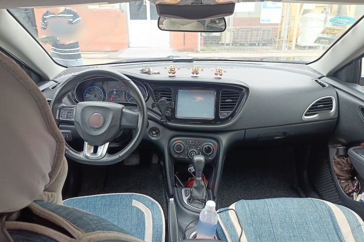 Used Fiat Viaggio 2015 1.4T Automatic Jingxiang Edition Center Console