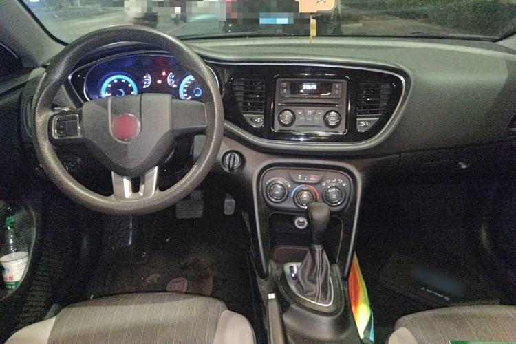 Used Fiat Viaggio 2015 1.4T Automatic Enjoyment Edition Center Console