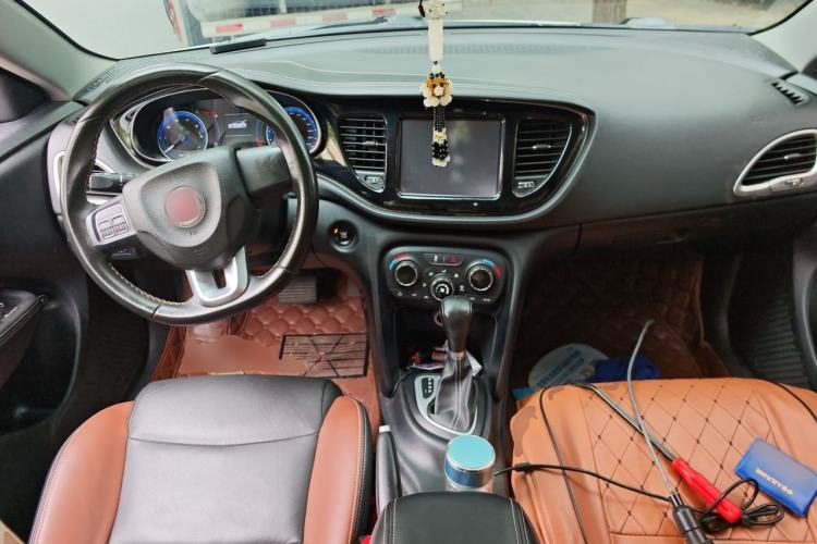 Used Fiat Viaggio 2015 1.4T Automatic Jingxiang Edition Center Console