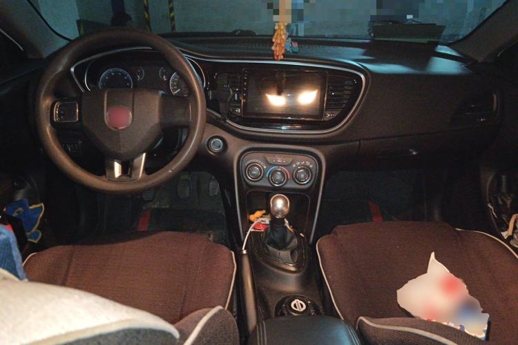Used Fiat Viaggio 2015 1.4T Manual Enjoyment Edition Center Console