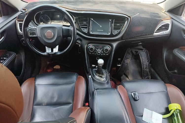 Used Fiat Viaggio 2015 1.4T Manual Jingxiang Edition Center Console