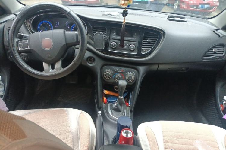 Used Fiat Viaggio 2015 1.4T Automatic Enjoyment Edition Center Console