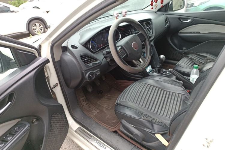 Used Fiat Viaggio 2015 1.4T Manual Enjoyment Edition Driver Seat