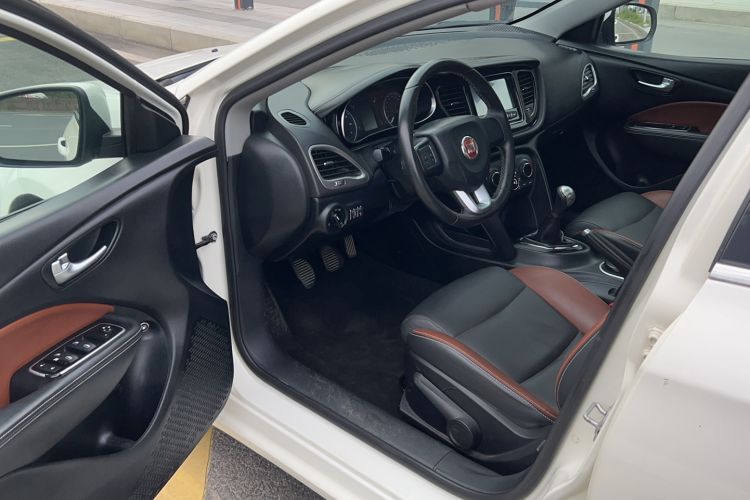 Used Fiat Viaggio 2015 1.4T Manual Jingxiang Edition Driver Seat