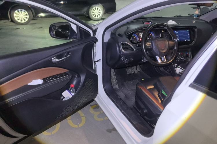 Used Fiat Viaggio 2015 1.4T Automatic Jingxiang Edition Driver Seat