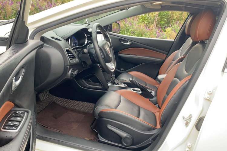 Used Fiat Viaggio 2015 1.4T Automatic Jingxiang Edition Driver Seat