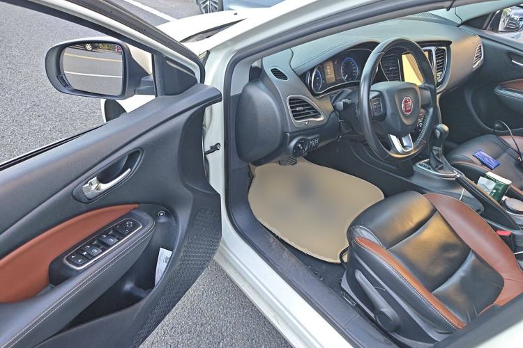 Used Fiat Viaggio 2015 1.4T Automatic Jingxiang Edition Driver Seat