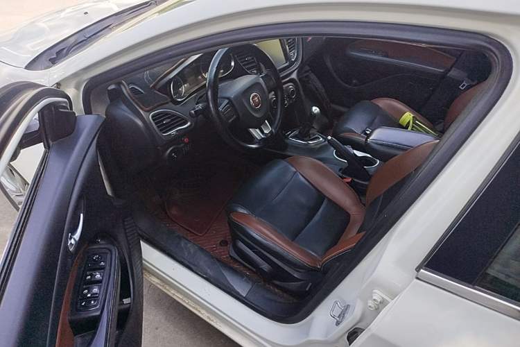 Used Fiat Viaggio 2015 1.4T Manual Jingxiang Edition Driver Seat