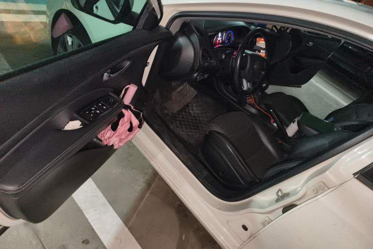 Used Fiat Viaggio 2015 1.4T Automatic Smart Edition Driver Seat