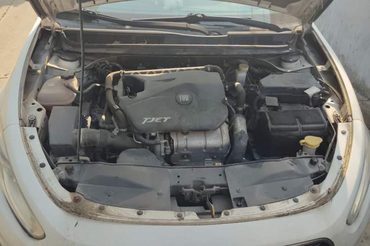 Used Fiat Viaggio 2015 1.4T Automatic Enjoyment Edition Engine Bay