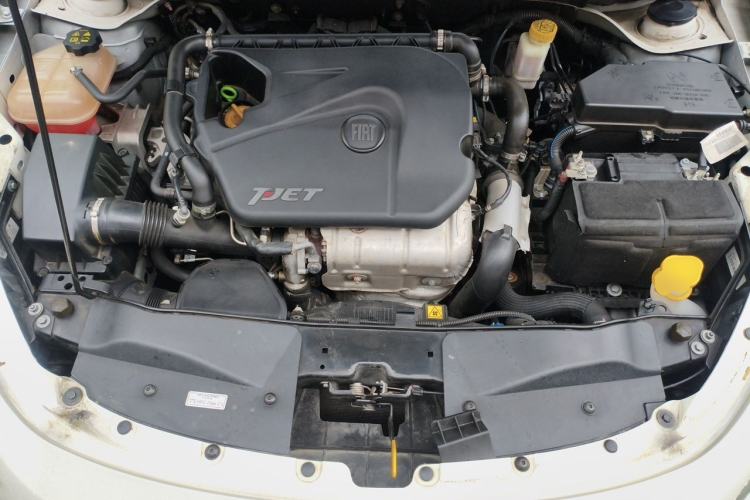 Used Fiat Viaggio 2015 1.4T Automatic Jingxiang Edition Engine Bay