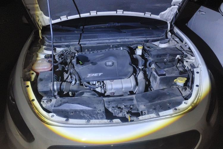 Used Fiat Viaggio 2015 1.4T Automatic Enjoyment Edition Engine Bay