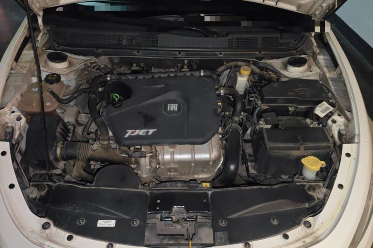 Used Fiat Viaggio 2015 1.4T Manual Enjoyment Edition Engine Bay