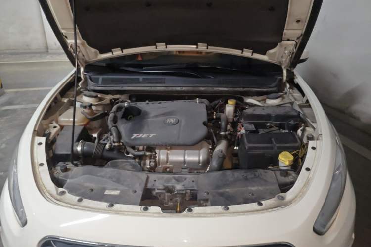 Used Fiat Viaggio 2015 1.4T Automatic Jingxiang Edition Engine Bay