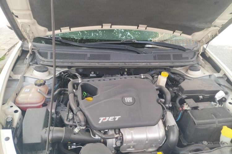 Used Fiat Viaggio 2015 1.4T Automatic Enjoyment Edition Engine Bay