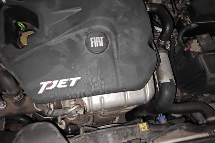 Used Fiat Viaggio 2015 1.4T Automatic Jingxiang Edition Engine Bay