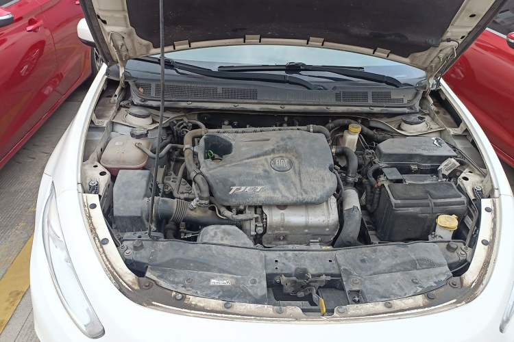 Used Fiat Viaggio 2015 1.4T Automatic Jingxiang Edition Engine Bay
