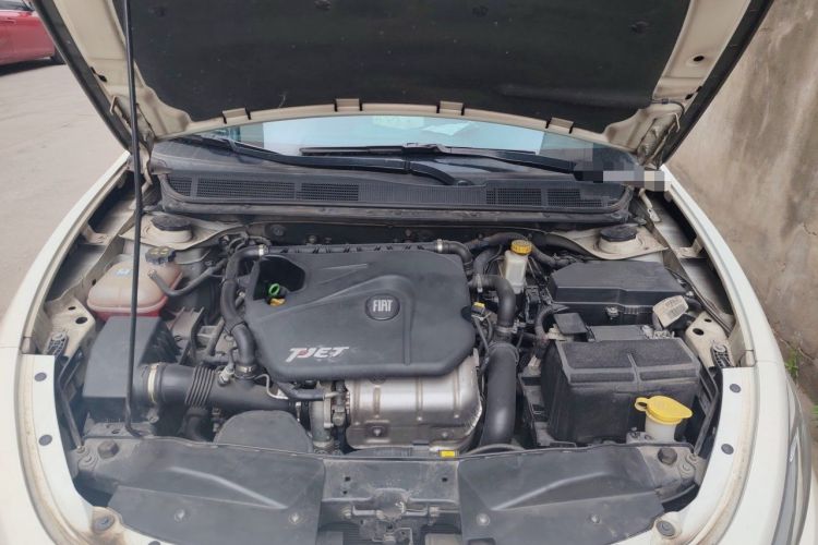 Used Fiat Viaggio 2015 1.4T Manual Jingxiang Edition Engine Bay