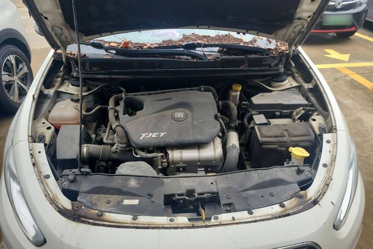 Used Fiat Viaggio 2015 1.4T Automatic Enjoyment Edition Engine Bay