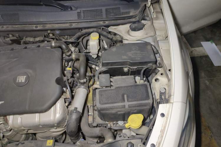 Used Fiat Viaggio 2015 1.4T Automatic Jingxiang Edition Engine Bay Left
