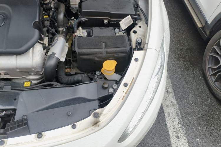 Used Fiat Viaggio 2015 1.4T Automatic Jingxiang Edition Engine Bay Left