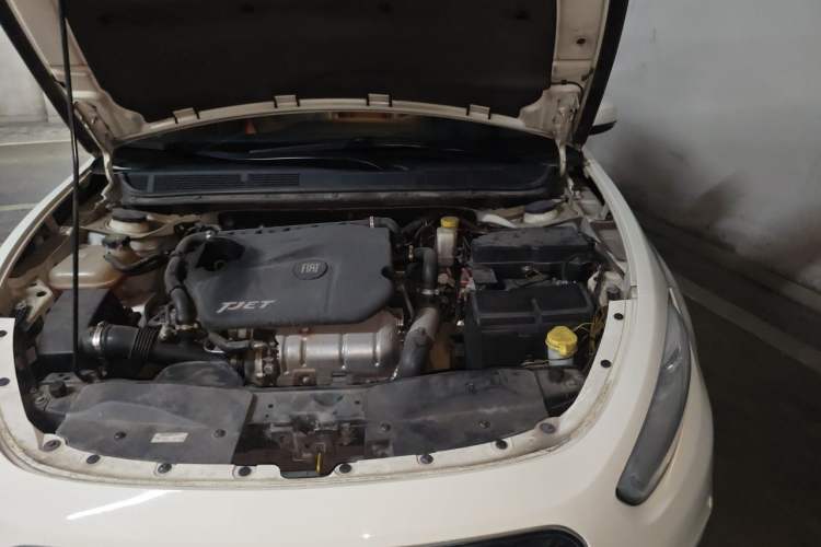 Used Fiat Viaggio 2015 1.4T Automatic Jingxiang Edition Engine Bay Left