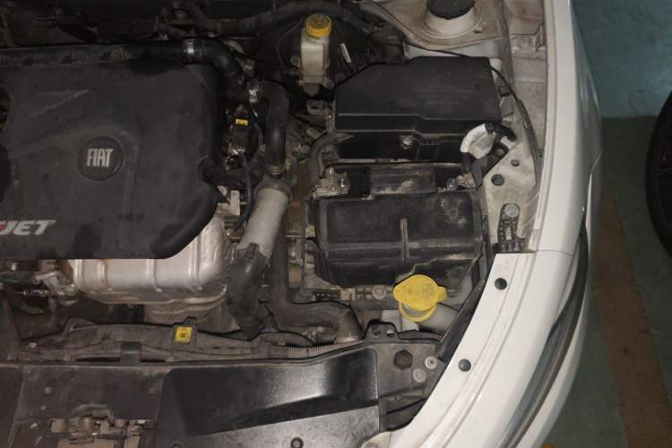Used Fiat Viaggio 2015 1.4T Automatic Jingxiang Edition Engine Bay Left