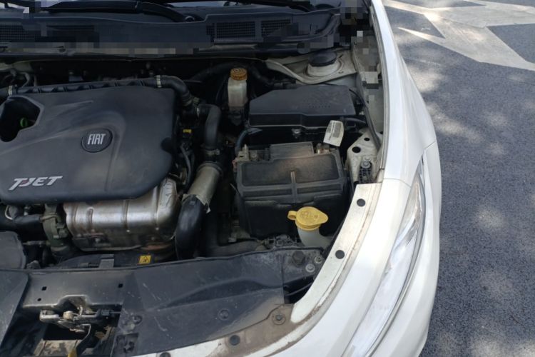 Used Fiat Viaggio 2015 1.4T Automatic Jingxiang Edition Engine Bay Left