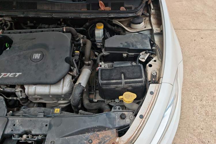 Used Fiat Viaggio 2015 1.4T Automatic Jingxiang Edition Engine Bay Left
