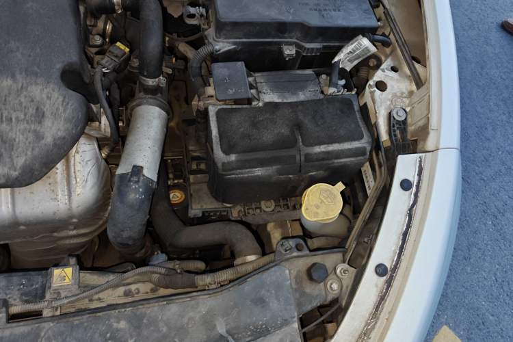 Used Fiat Viaggio 2015 1.4T Automatic Jingxiang Edition Engine Bay Left