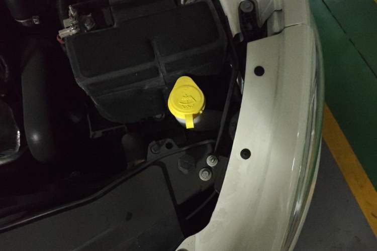 Used Fiat Viaggio 2015 1.4T Manual Jingxiang Edition Engine Bay Left