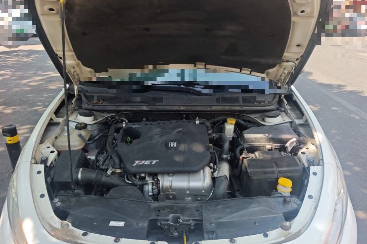 Used Fiat Viaggio 2015 1.4T Automatic Jingxiang Edition Engine Bay