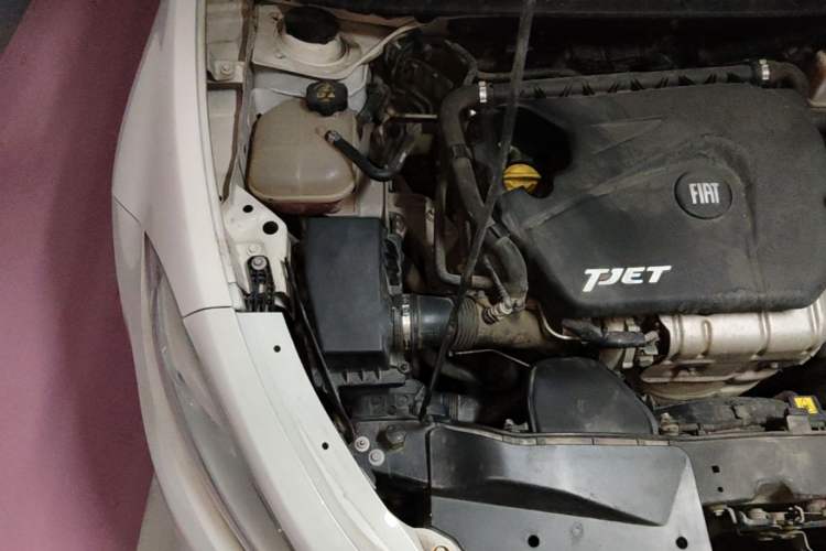 Used Fiat Viaggio 2015 1.4T Automatic Jingxiang Edition Engine Bay Right