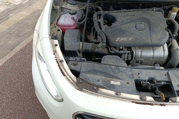 Used Fiat Viaggio 2015 1.4T Automatic Jingxiang Edition Engine Bay Right