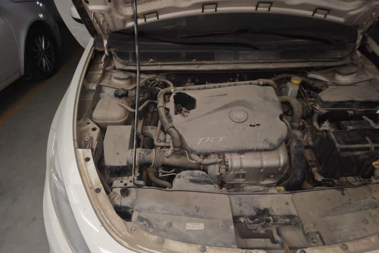 Used Fiat Viaggio 2015 1.4T Manual Enjoyment Edition Engine Bay Right