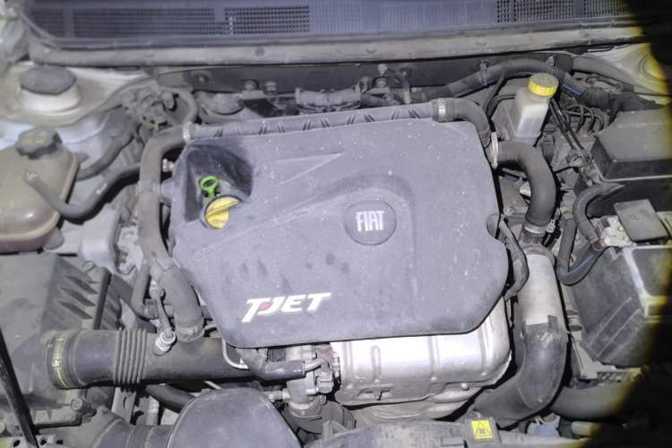 Used Fiat Viaggio 2015 1.4T Automatic Jingxiang Edition Engine Bay