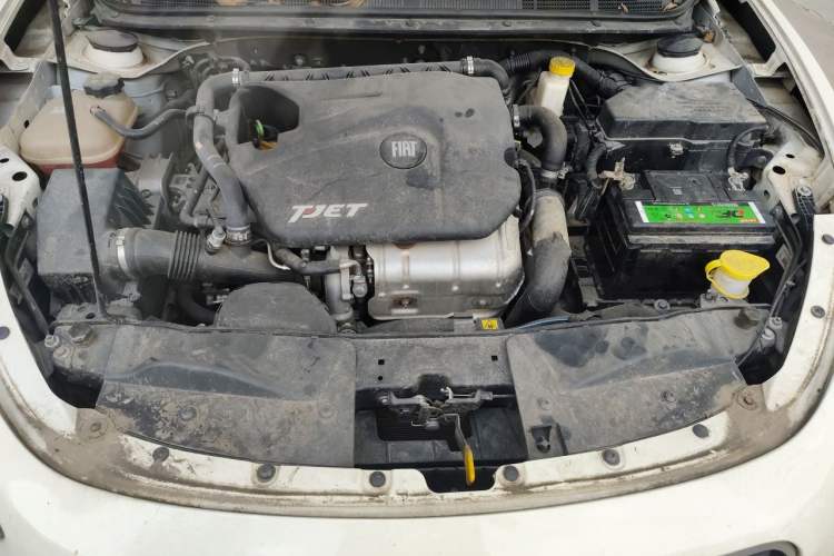 Used Fiat Viaggio 2015 1.4T Automatic Jingxiang Edition Engine Bay