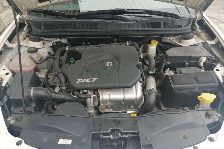 Used Fiat Viaggio 2015 1.4T Automatic Jingxiang Edition Engine Bay