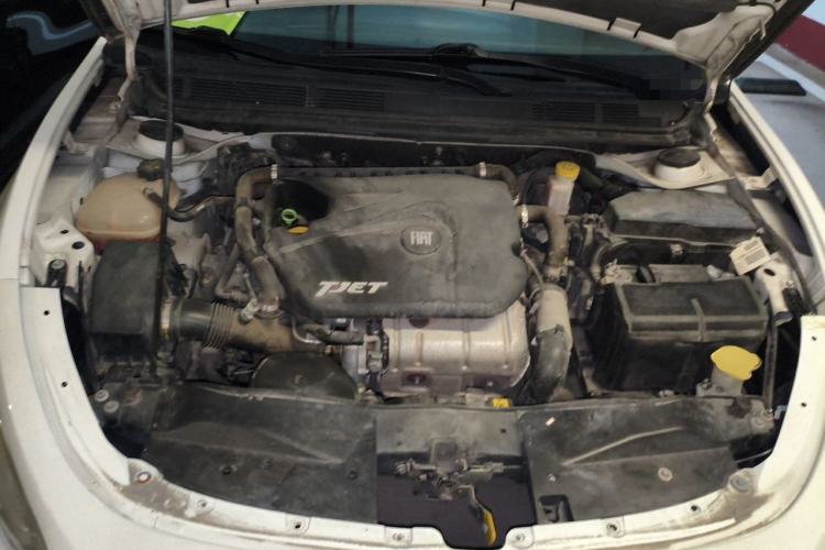 Used Fiat Viaggio 2015 1.4T Automatic Jingxiang Edition Engine Bay