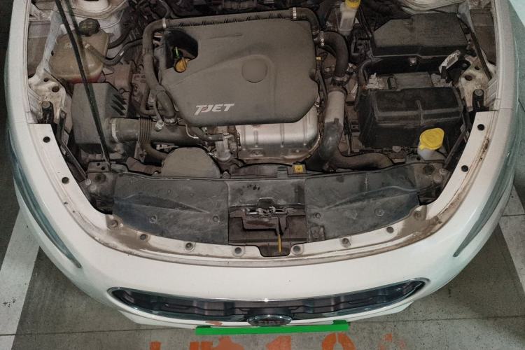 Used Fiat Viaggio 2015 1.4T Automatic Smart Edition Engine Bay
