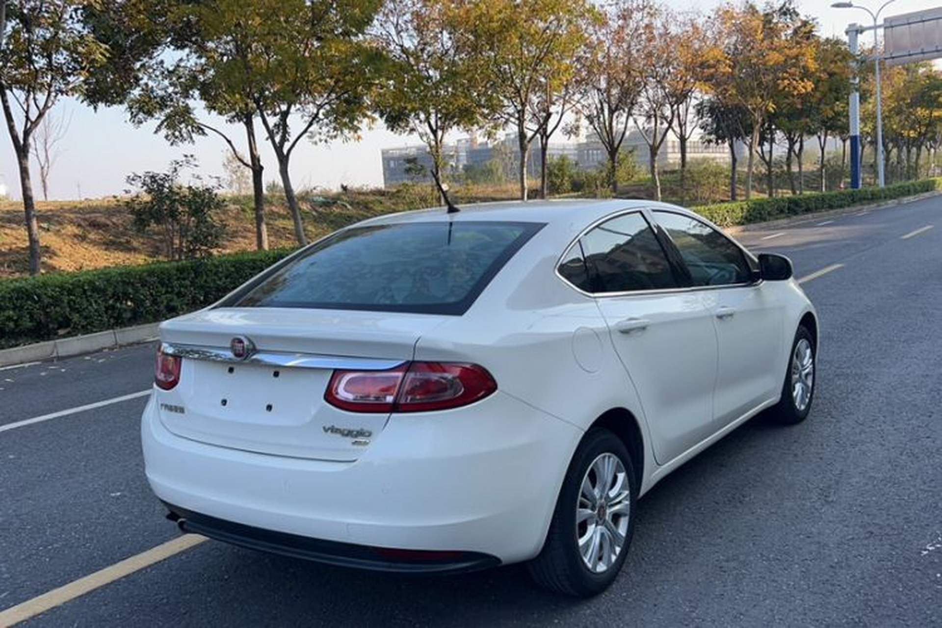 Used Fiat Viaggio 2015 1.4T Automatic Jingxiang Edition Exterior 2
