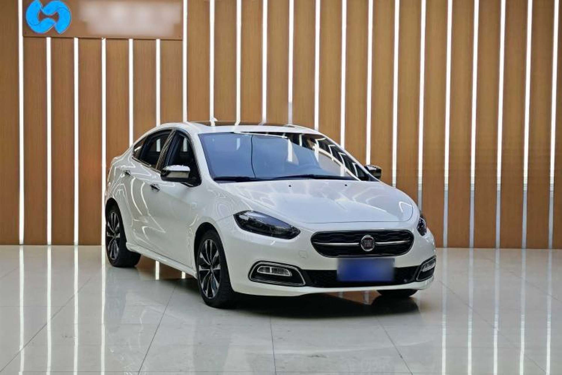 Used Fiat Viaggio 2015 1.4T Automatic Enjoyment Edition Exterior 2