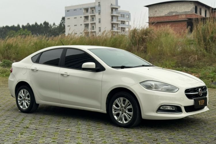 Used Fiat Viaggio 2015 1.4T Automatic Enjoyment Edition Exterior 2