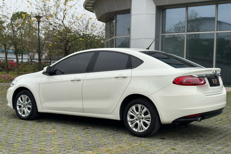 Used Fiat Viaggio 2015 1.4T Automatic Enjoyment Edition Exterior 3