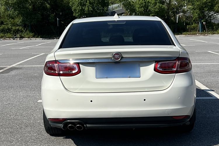 Used Fiat Viaggio 2015 1.4T Automatic Night Edition Exterior 6
