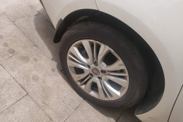 Used Fiat Viaggio 2015 1.4T Automatic Jingxiang Edition Exterior 8