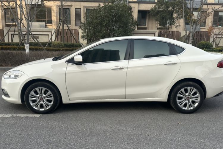 Used Fiat Viaggio 2015 1.4T Automatic Jingxiang Edition Exterior 9