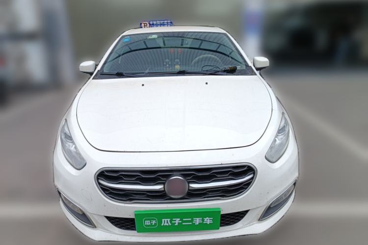 Used Fiat Viaggio 2015 1.4T Manual Enjoyment Edition Front