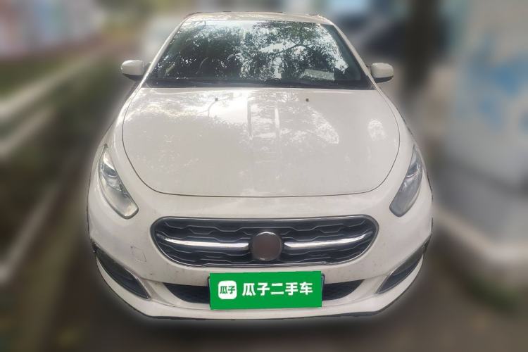 Used Fiat Viaggio 2015 1.4T Automatic Enjoyment Edition Front
